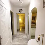 Apartment With Swimming Pool In