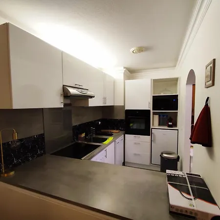 Apartment Elegance With Swimming Pool In Residence 公寓