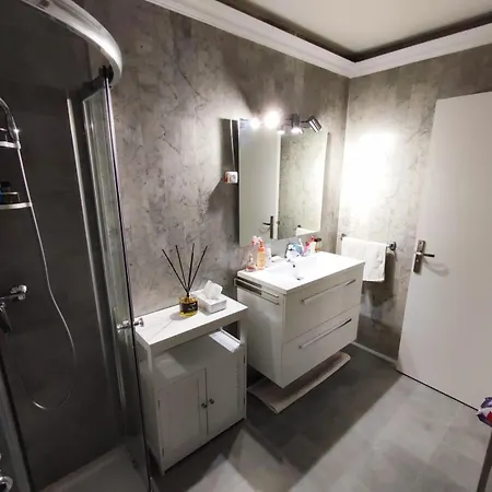 公寓 Apartment Elegance With Swimming Pool In Residence 昂蒂布